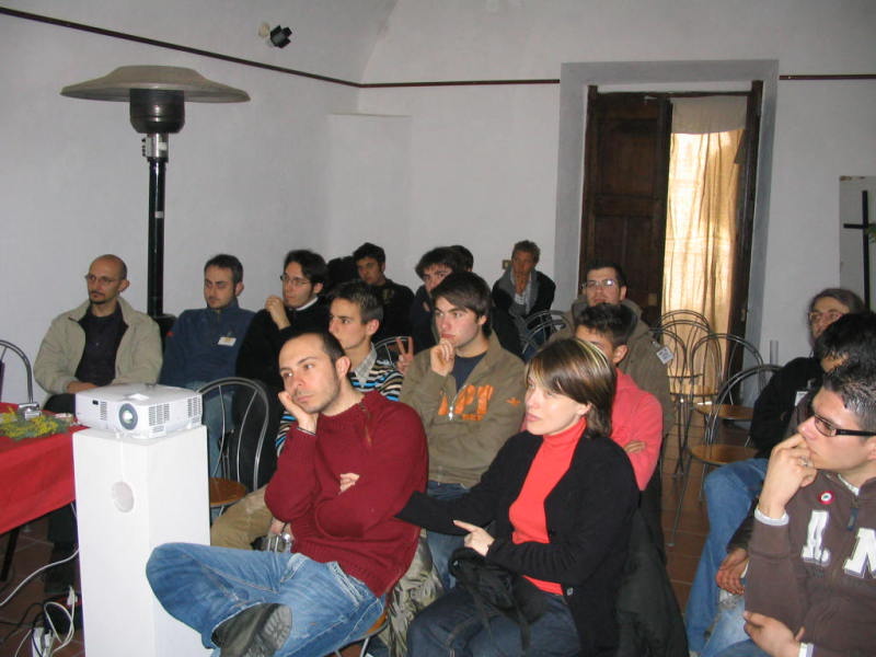 File:Pubblico altomonte.jpg