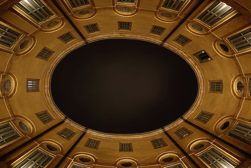 File:Rotonda Foschini. Teatro comunale.jpg