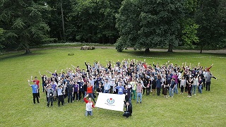 File:Wikimedia Hackathon 2015 320px.jpg