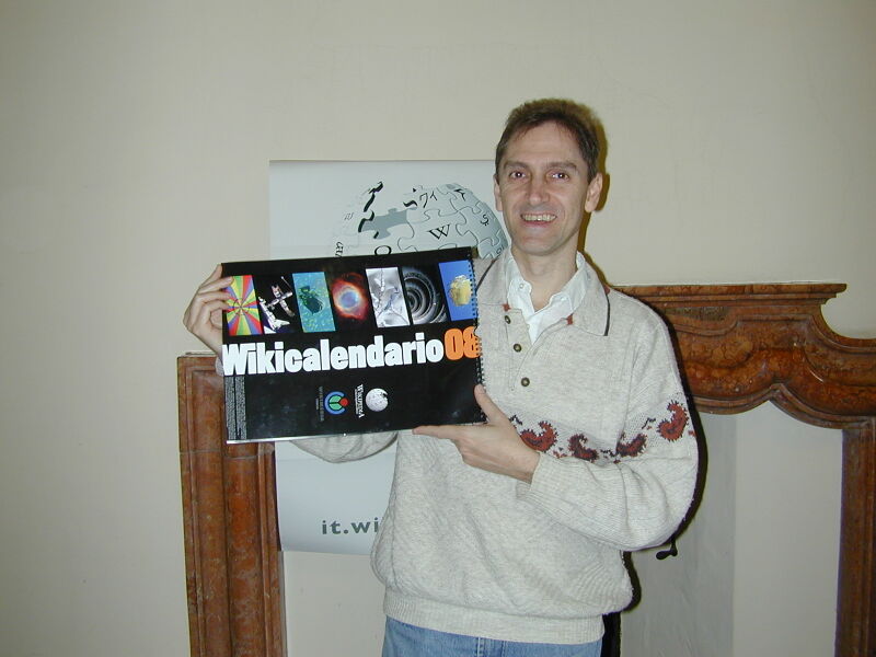 File:WikiAtHome Attivissimo calendario.jpg