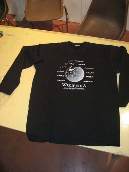 File:Maglia nera ml.jpg