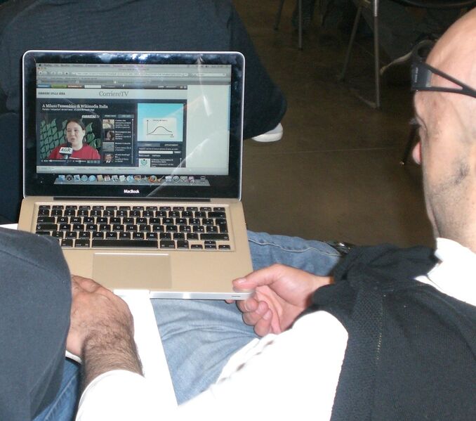 File:WMI assemblea 2009-cimg5408.jpg