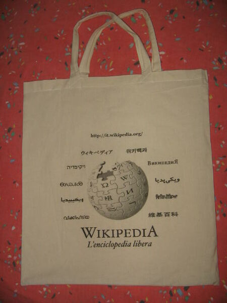 File:Shopper wikipedia.JPG