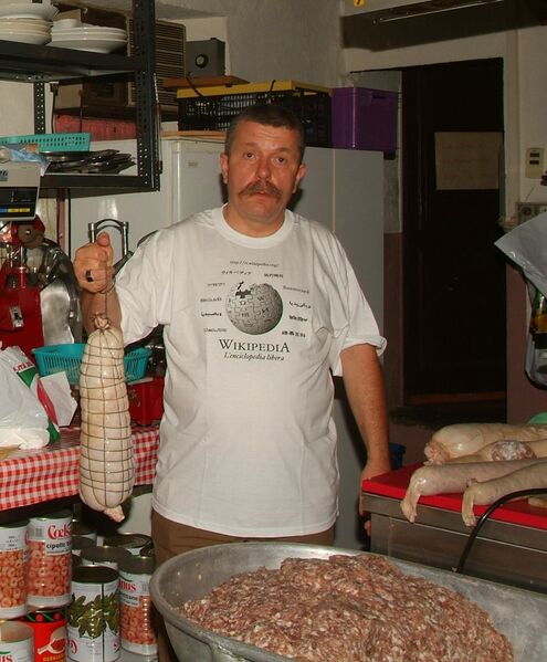File:Mauro salami 1.jpg