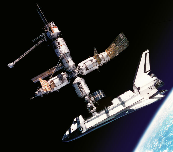 File:Atlantis Docked to Mir.jpg