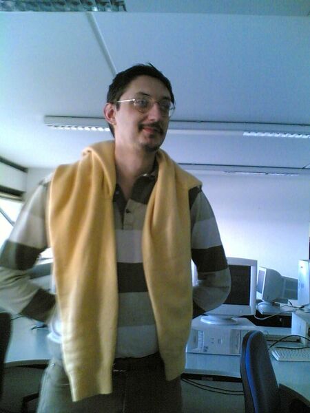 File:2006 01 13 mau rilassato.jpg